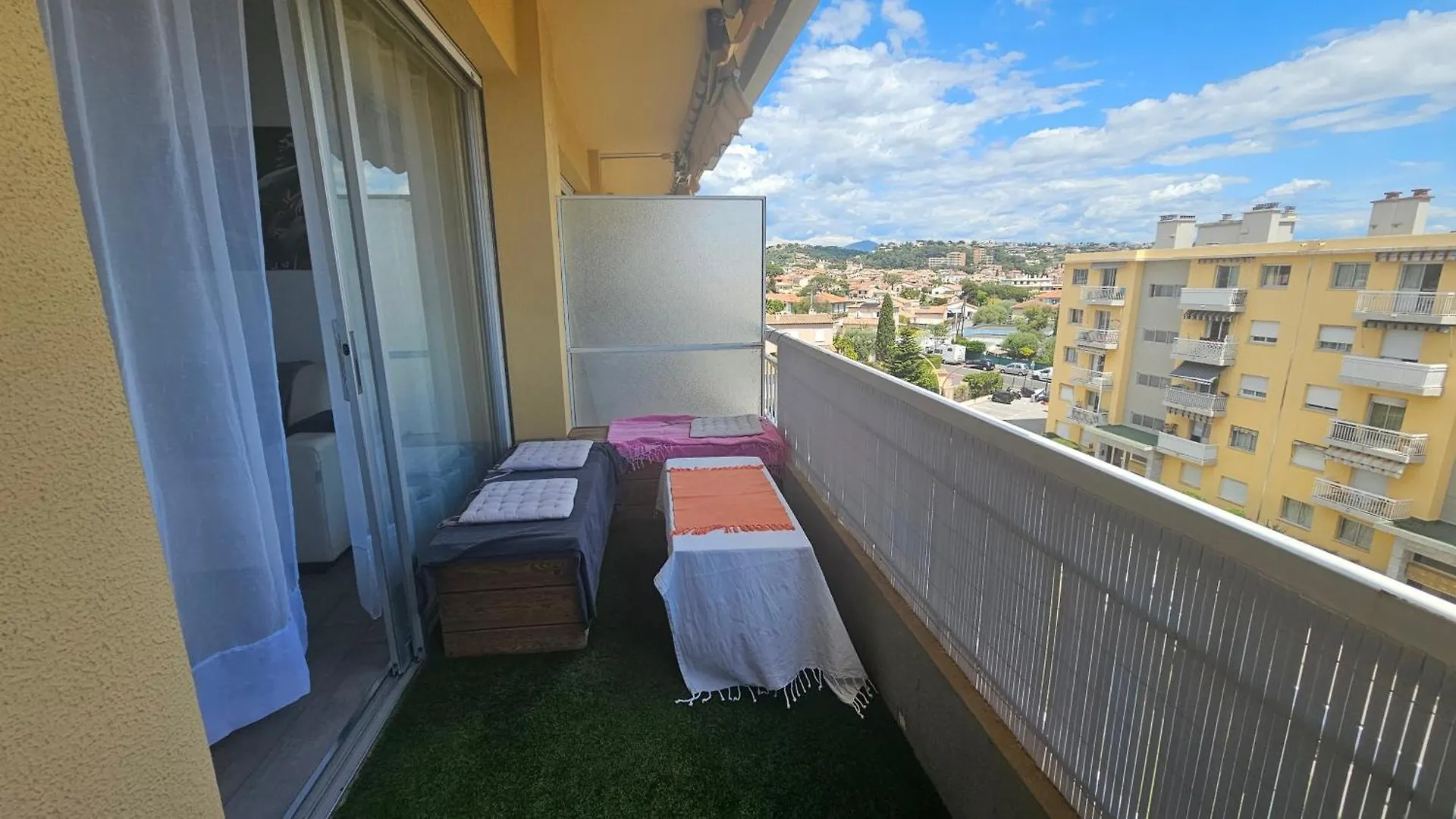 Studio Charmant Avec Parking Prive Cagnes-sur-Mer Apartment