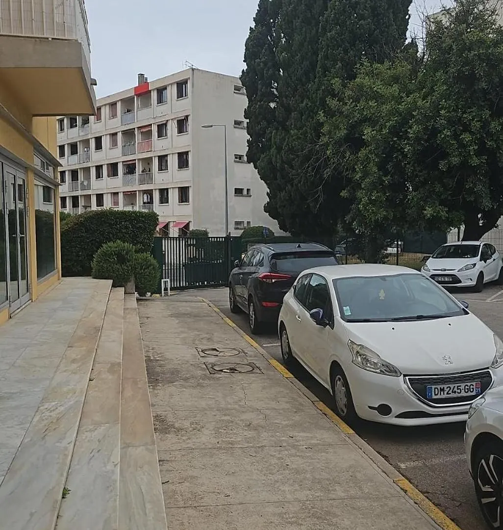 Studio Charmant Avec Parking Prive Cagnes-sur-Mer